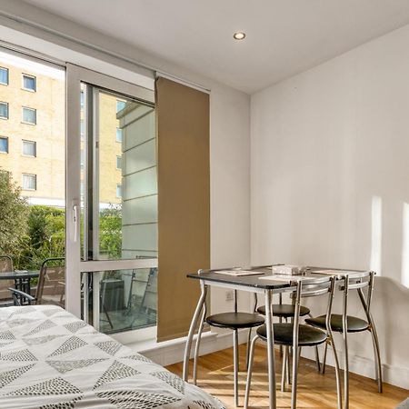 Апартаменты Modern Chic Studio Chelsea Лондон Экстерьер фото